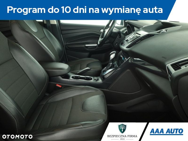 Ford Kuga - 9