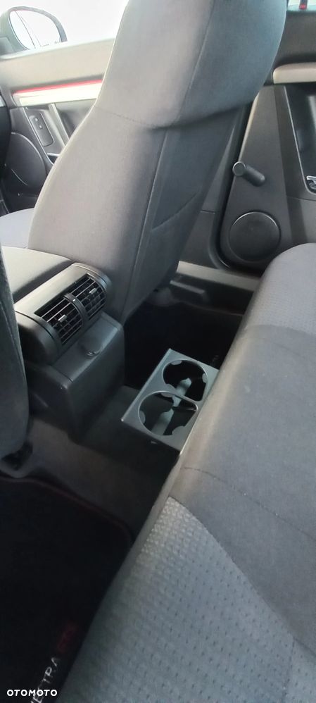 Opel Vectra 1.6 Essentia - 17