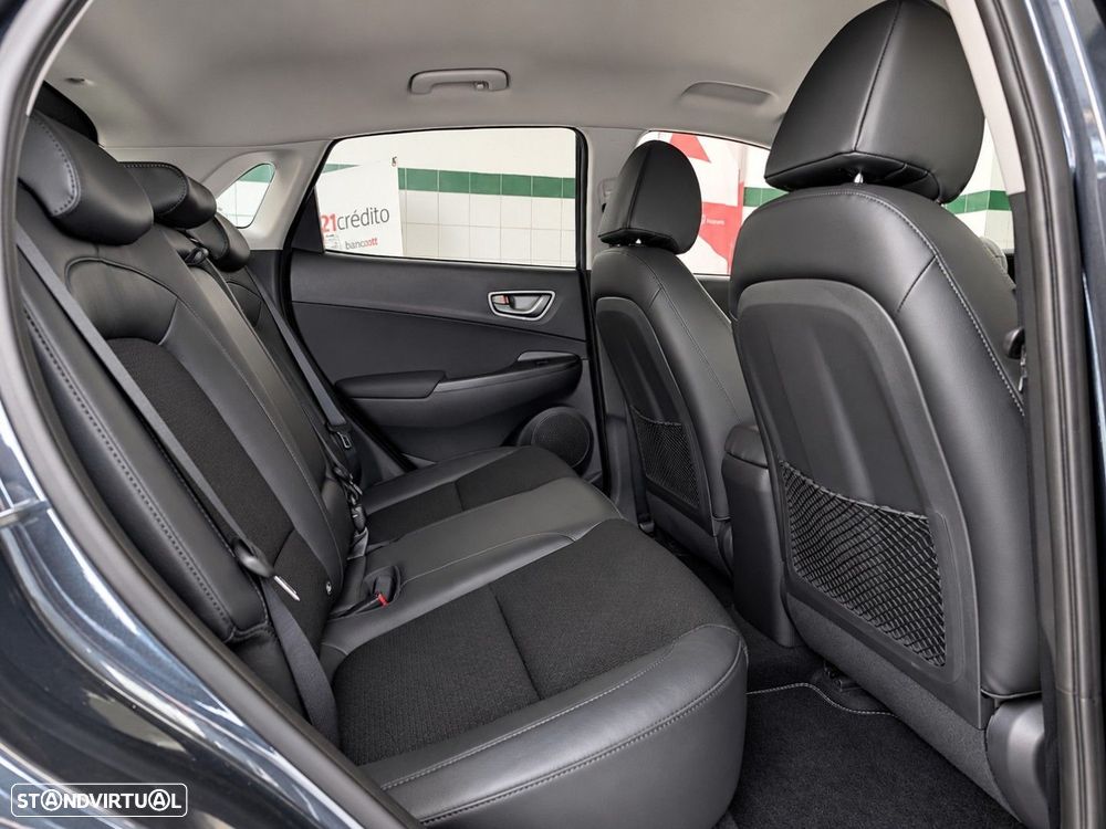 Hyundai Kauai 64 kWh Premium+P.Premium - 26