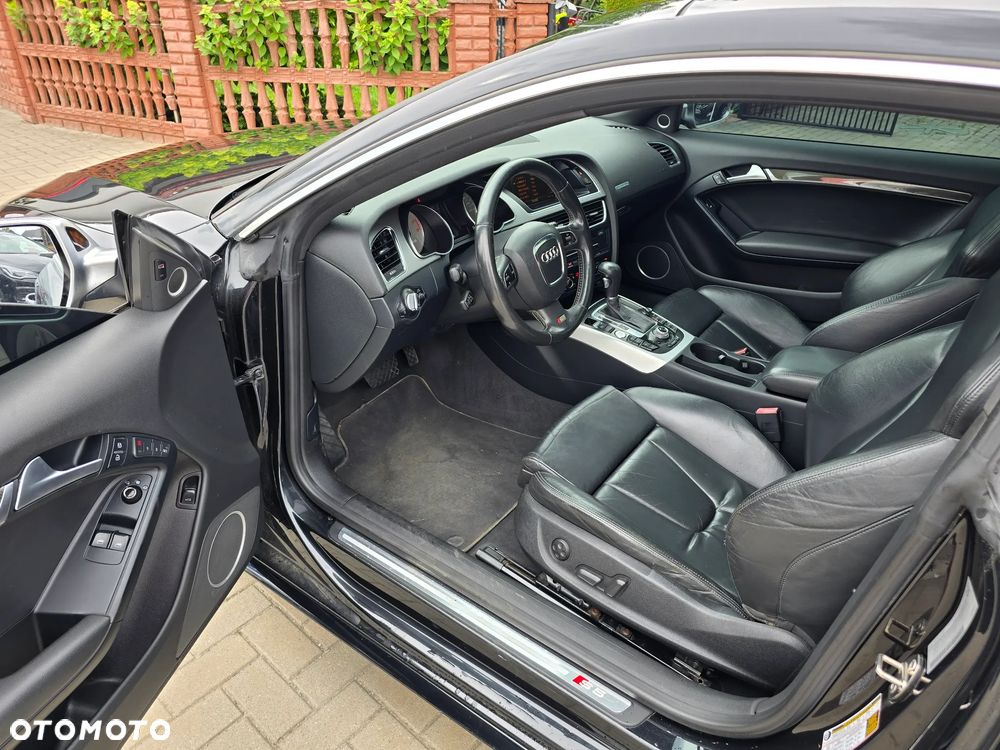 Audi S5 Coupé - 8