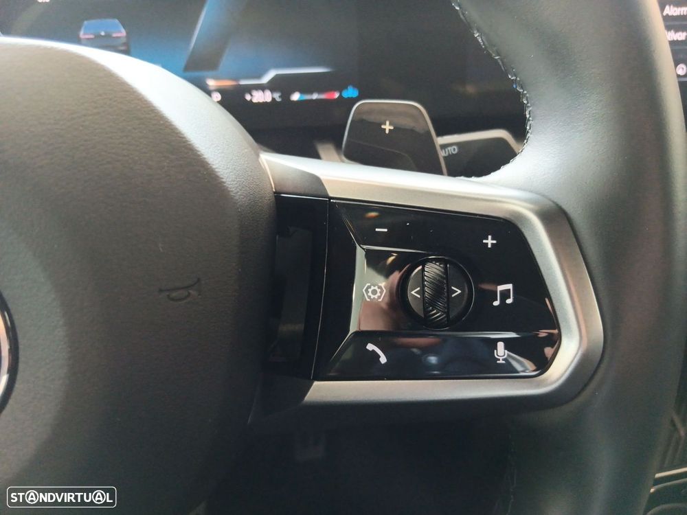 BMW 520 d Pack Desportivo M - 17