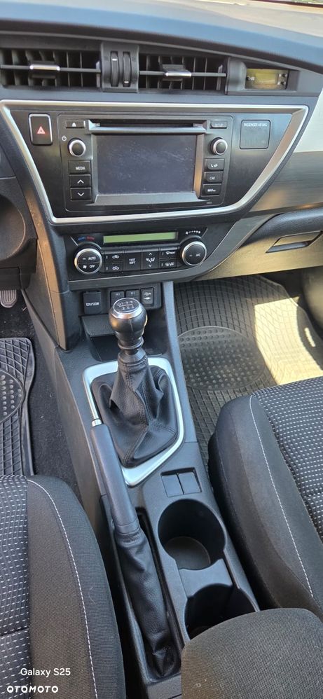 Toyota Auris 1.6 Comfort - 12