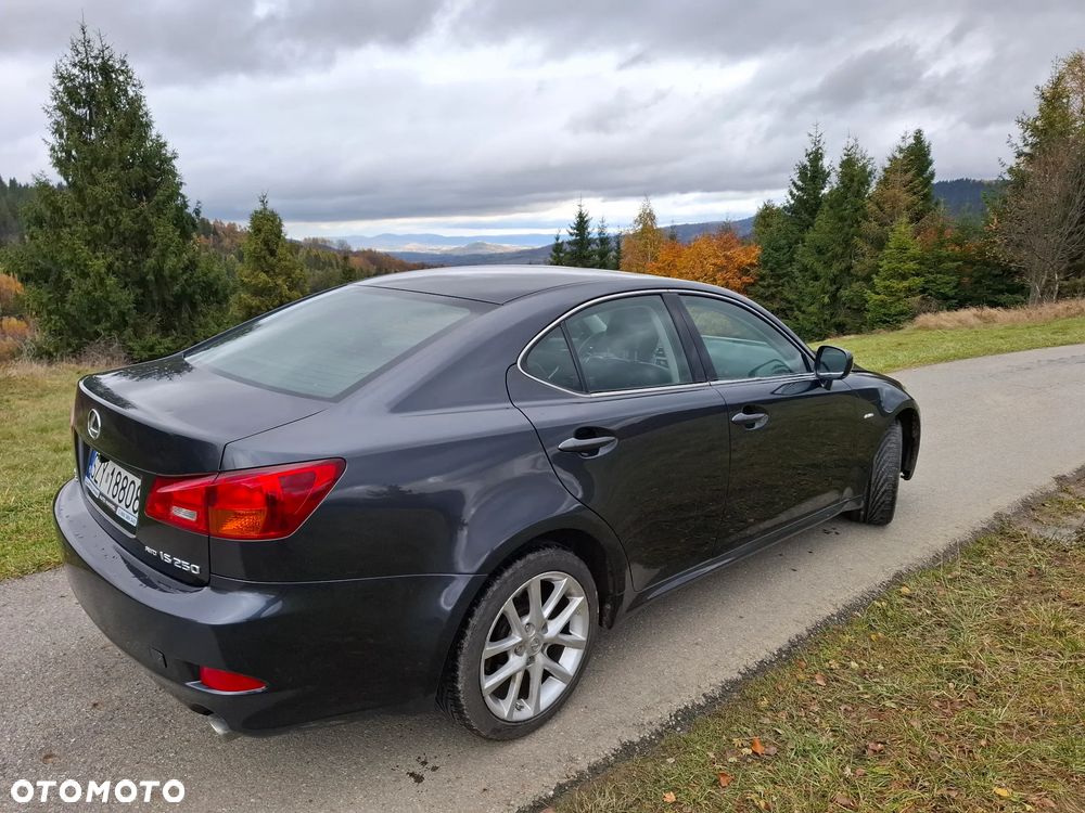 Lexus IS 250 - 9