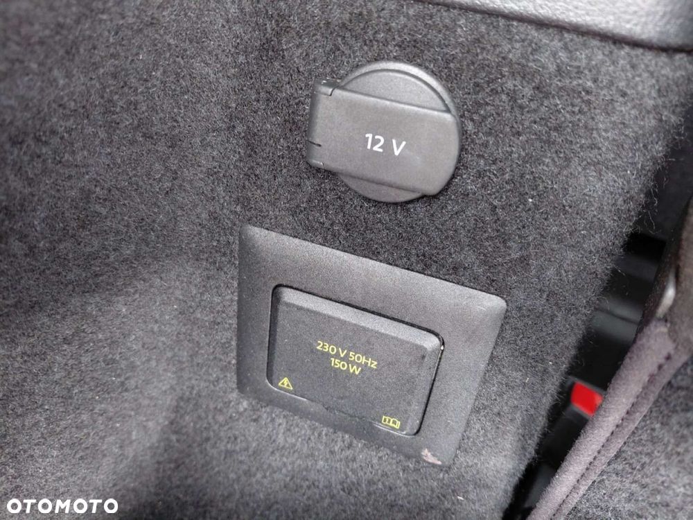 Volkswagen Touran - 29