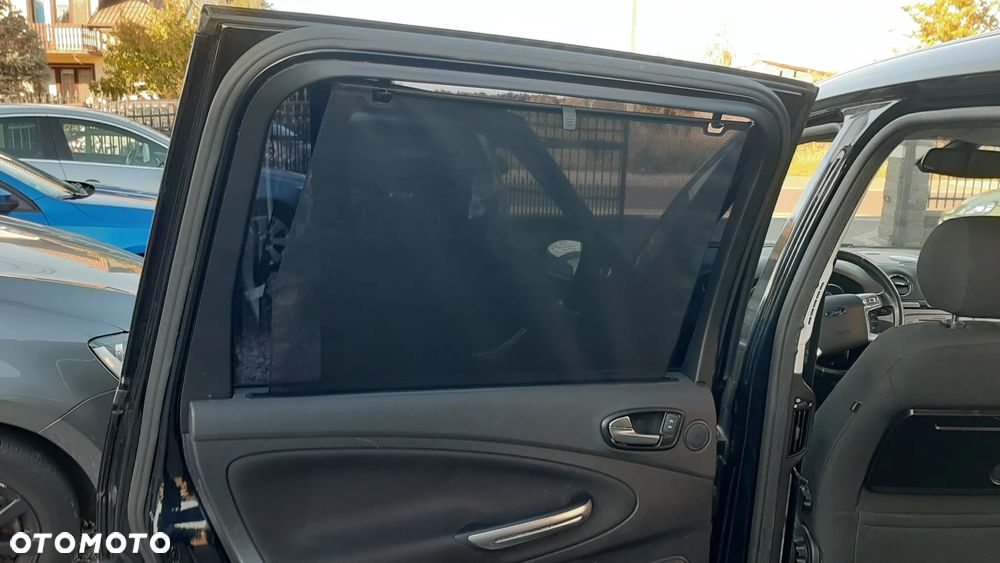 Ford Galaxy 2.0 FF Ghia - 14