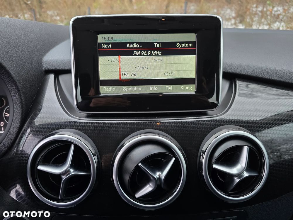 Mercedes-Benz Klasa B 180 (BlueEFFICIENCY) - 23