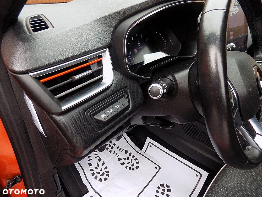 Renault Clio TCe 100 BUSINESS EDITION - 10