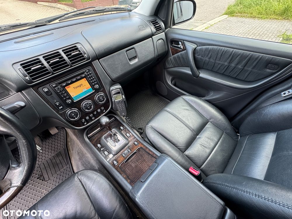 Mercedes-Benz ML - 15