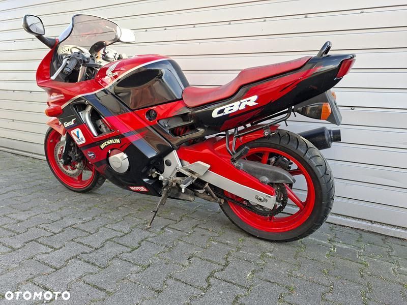 Honda CBR - 3