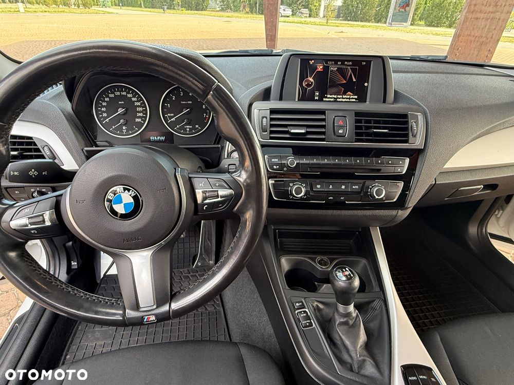 BMW Seria 1 116i Sport Line - 12