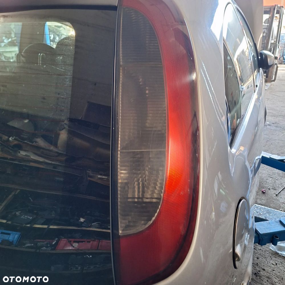 LAMPA PRAWA LEWA TYL TYLNA CORSA C