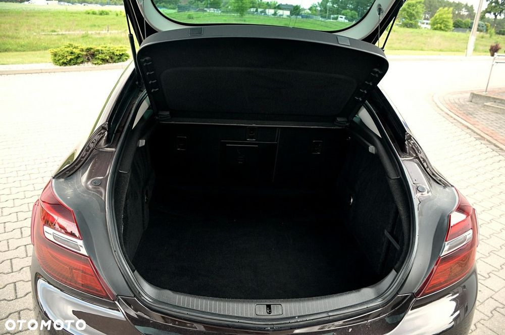 Opel Insignia - 28