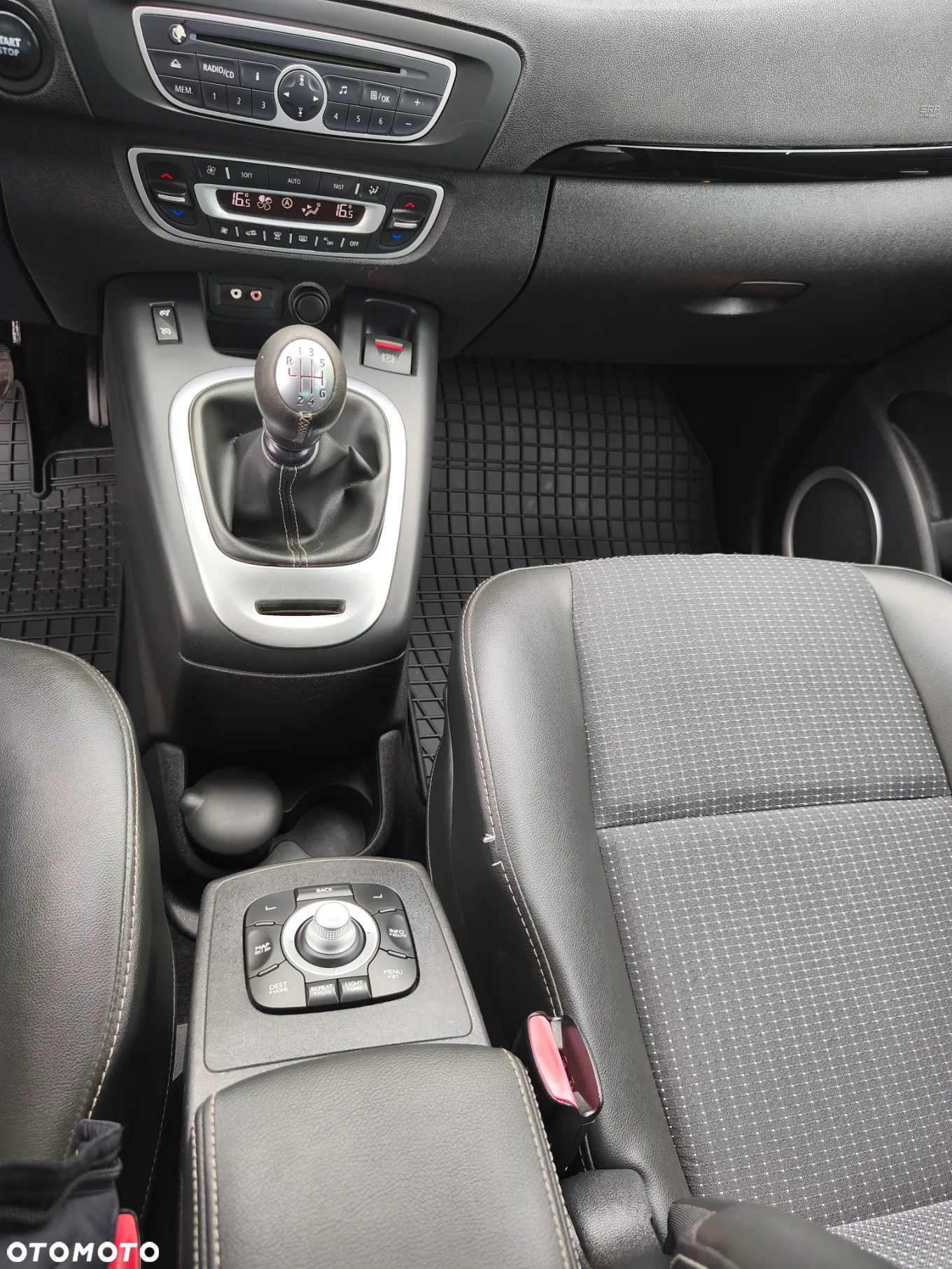 Renault Scenic - 19