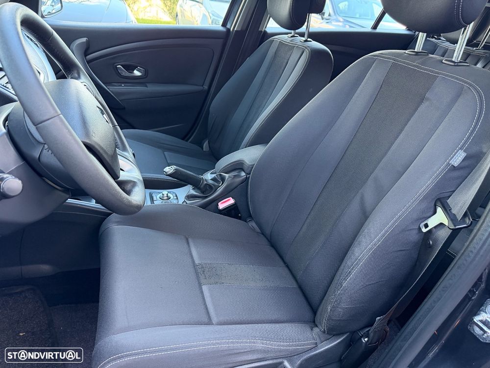 Renault Mégane Sport Tourer 1.5 dCi Dynamique - 12