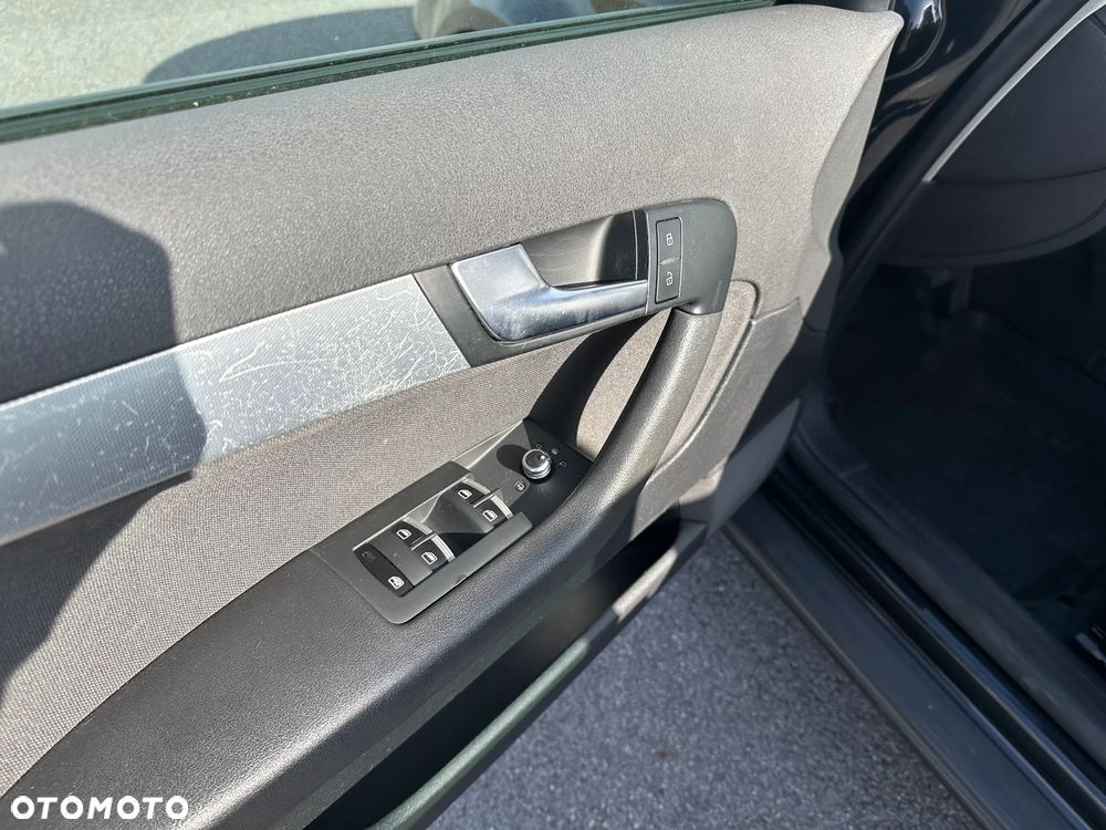 Audi A3 Sportback 1.6 TDI DPF Ambiente S tronic - 10