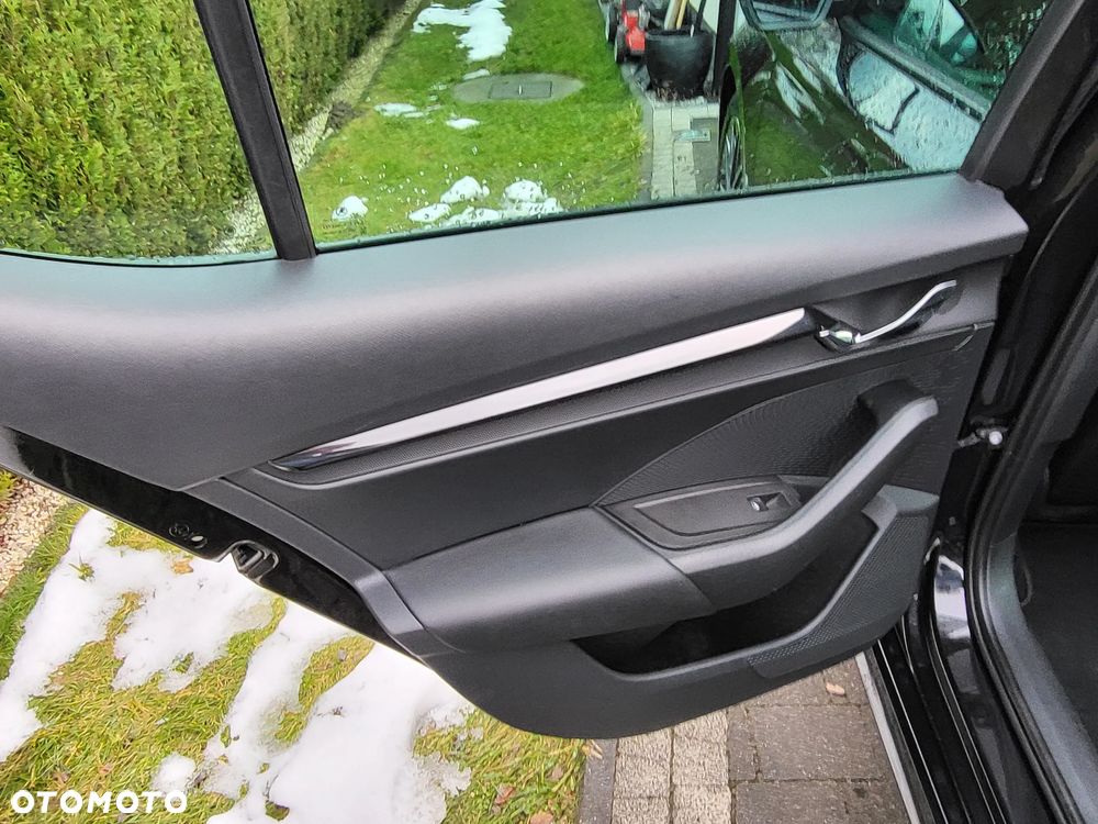 Skoda Octavia 1.0 TSI Ambition - 25