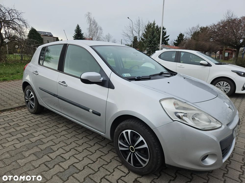 Renault Clio 1.2 16V Alize - 3