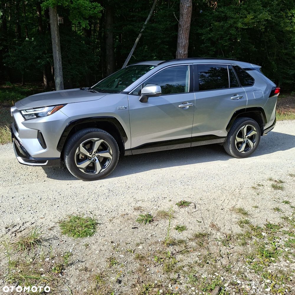 Toyota RAV4 - 8