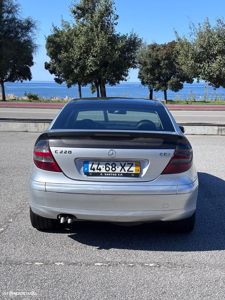 Mercedes-Benz C 220 CDi Sport Coupé Evolution AMG - 25