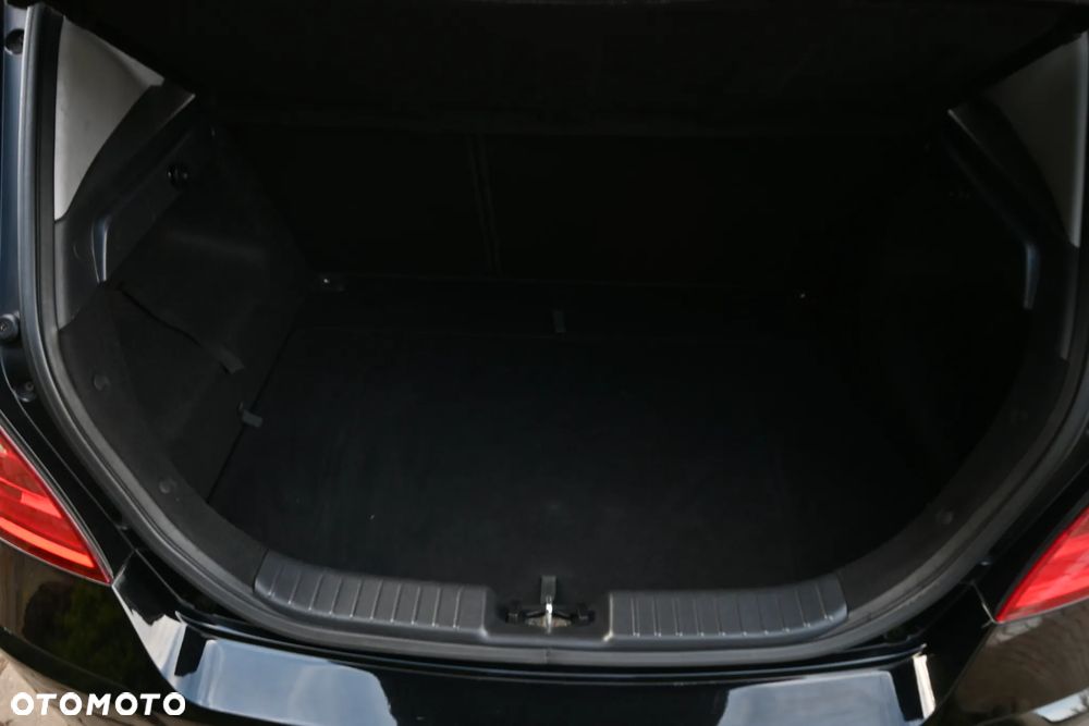 Hyundai i30 1.6 CRDi Edition 20 - 40
