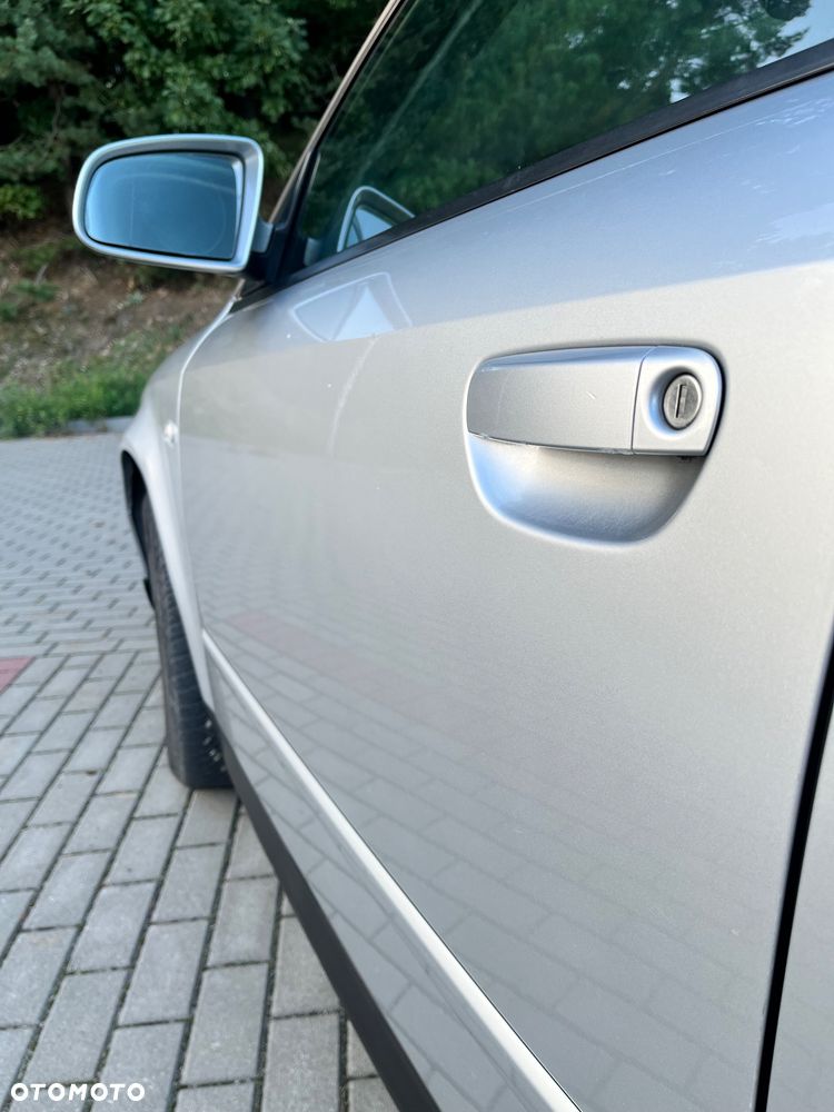 Audi A4 Limousine - 14