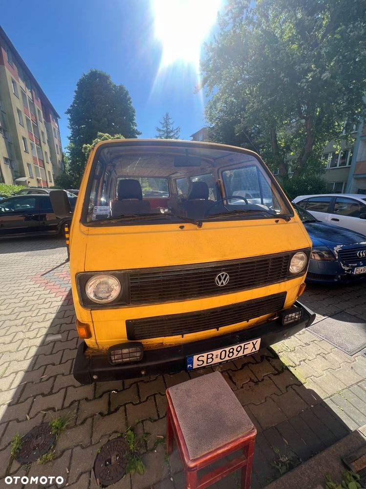 Volkswagen Transporter - 2