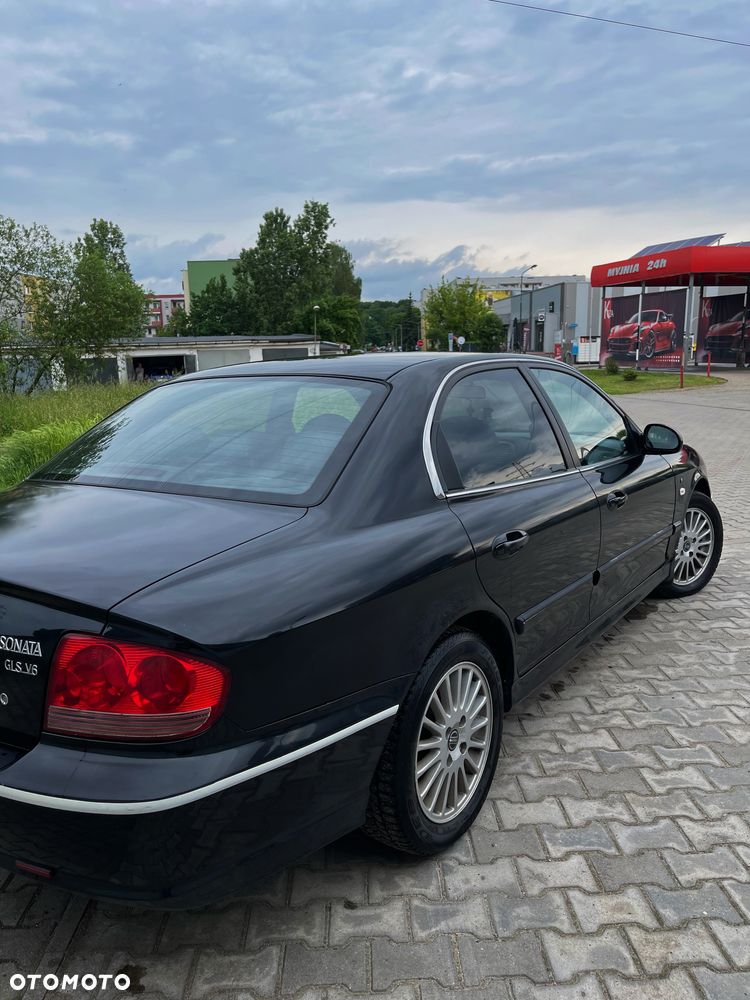 Hyundai Sonata - 3