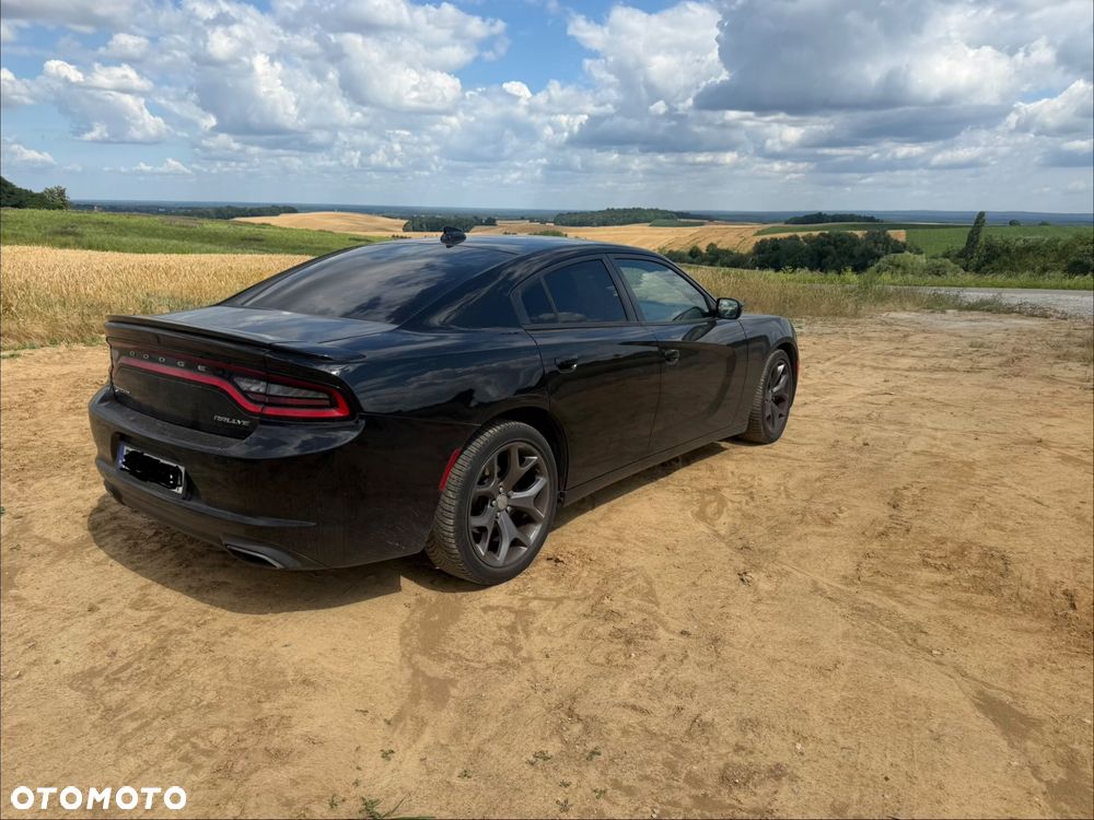 Dodge Charger - 4