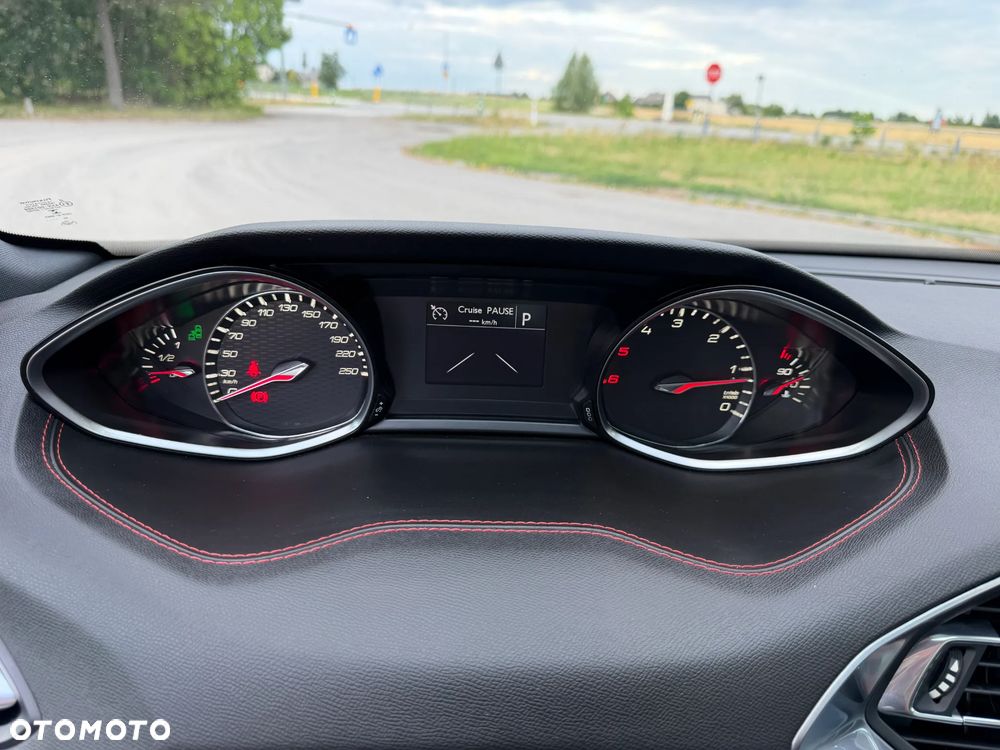 Peugeot 308 - 10