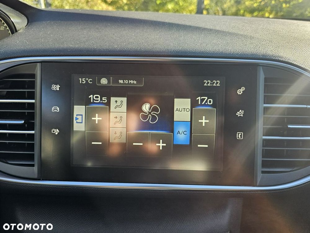Peugeot 308 1.6 THP Access - 21
