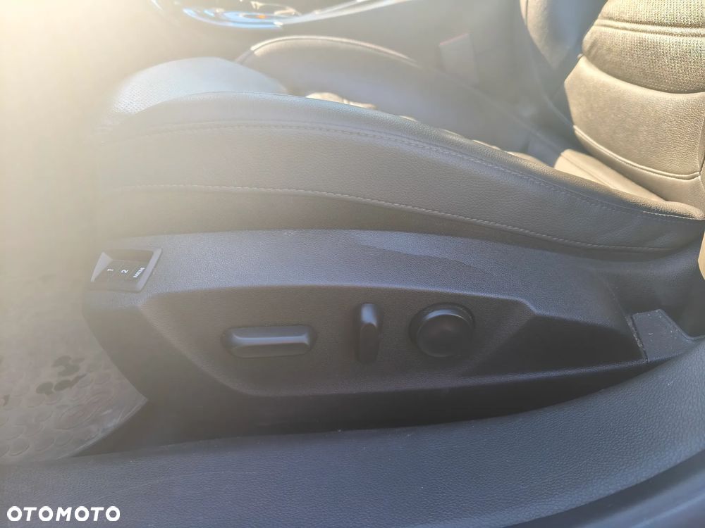 Opel Insignia 2.0 CDTI 4x4 Automatik Sport - 27