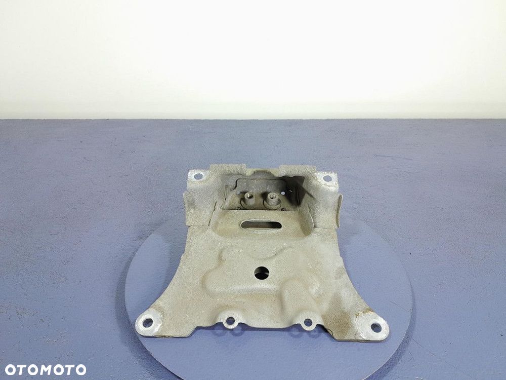 BMW 4 G26 WSPORNIK MOSTU DYFRA TYŁ 7432154 - 3