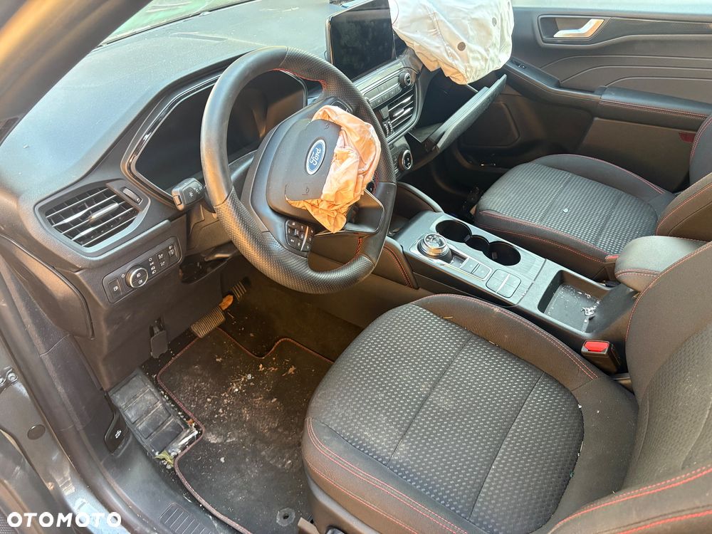 Ford Kuga 2.5 Duratec PHEV ST-LINE - 13