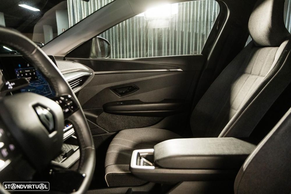 Renault Mégane E-Tech - 30