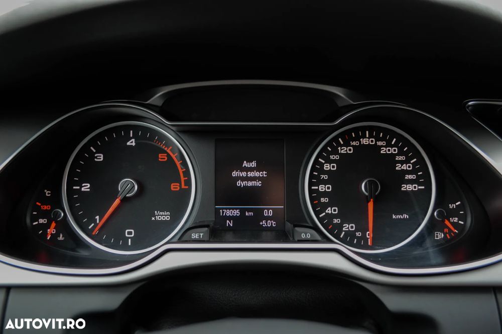 Audi A4 2.0 TDI DPF multitronic Attraction - 22