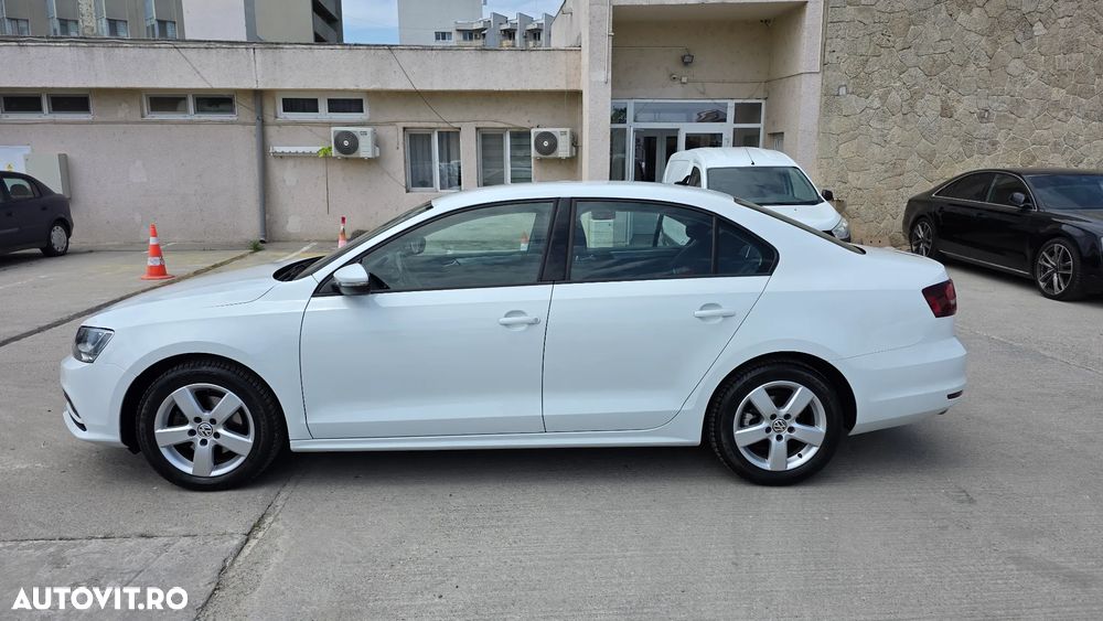 Volkswagen Jetta 1.2 TSI Comfortline - 4