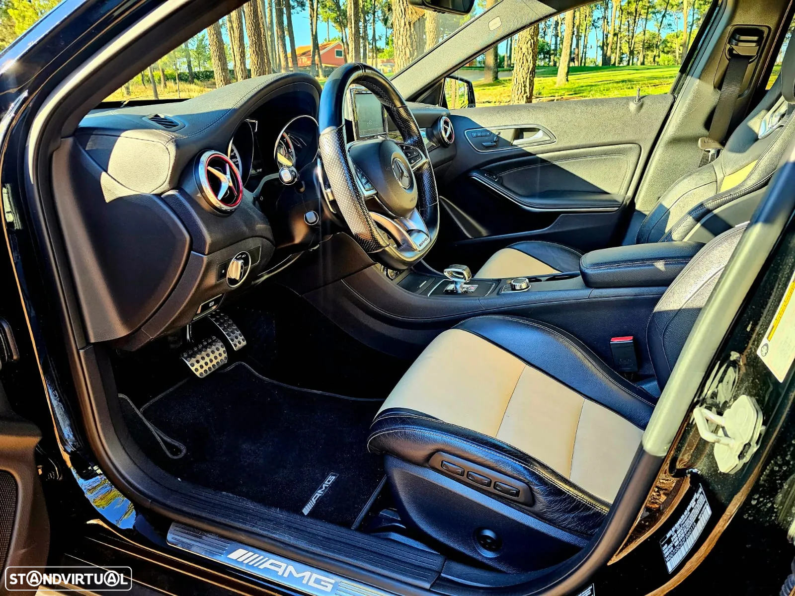 Mercedes-Benz GLA 45 AMG 4Matic 7G-DCT - 10