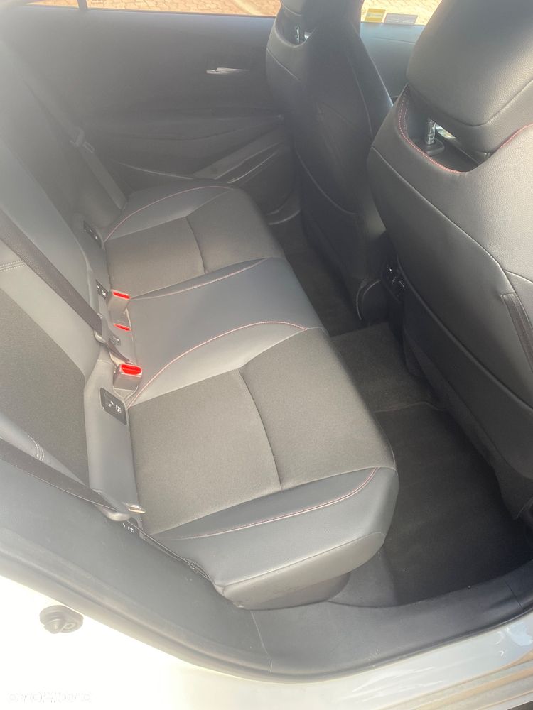 Toyota Corolla 1.8 Hybrid GR Sport - 12