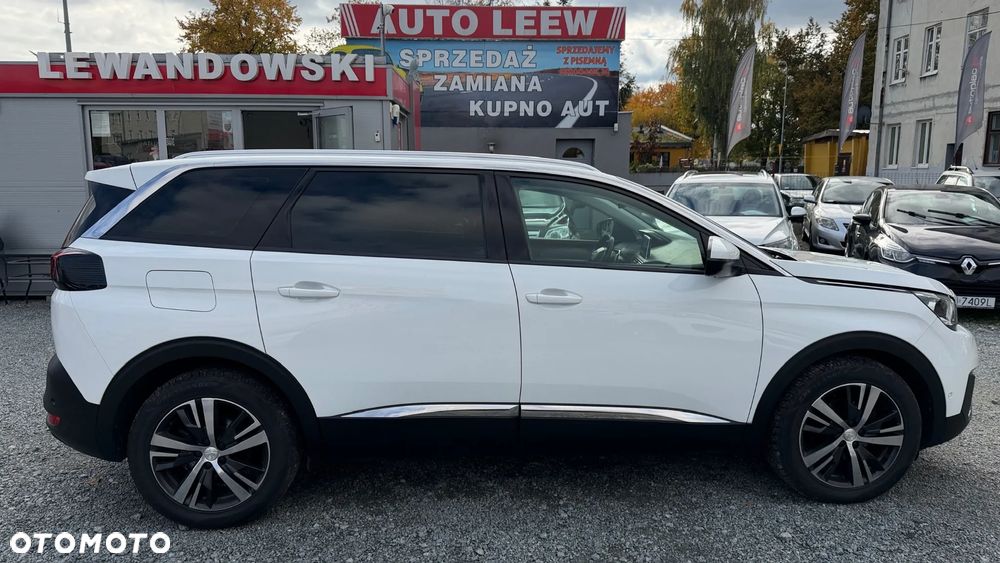 Peugeot 5008 - 5