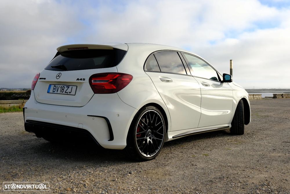 Mercedes-Benz A 45 AMG 4Matic Speedshift 7G-DCT - 2