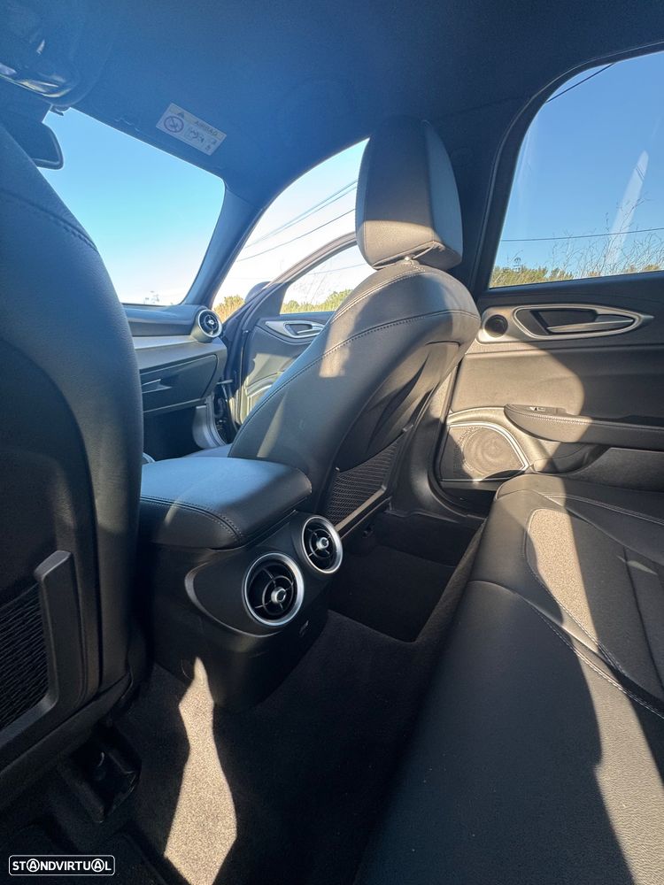 Alfa Romeo Giulia 2.2 D Sprint AT8 - 15