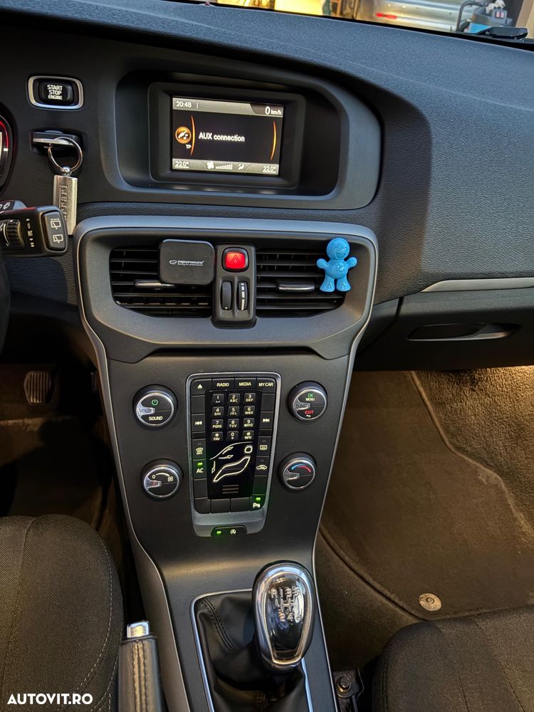 Volvo V40 D2 ECO Basic - 8