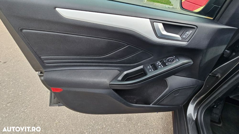 Ford Focus 1.0 EcoBoost Trend Edition - 8