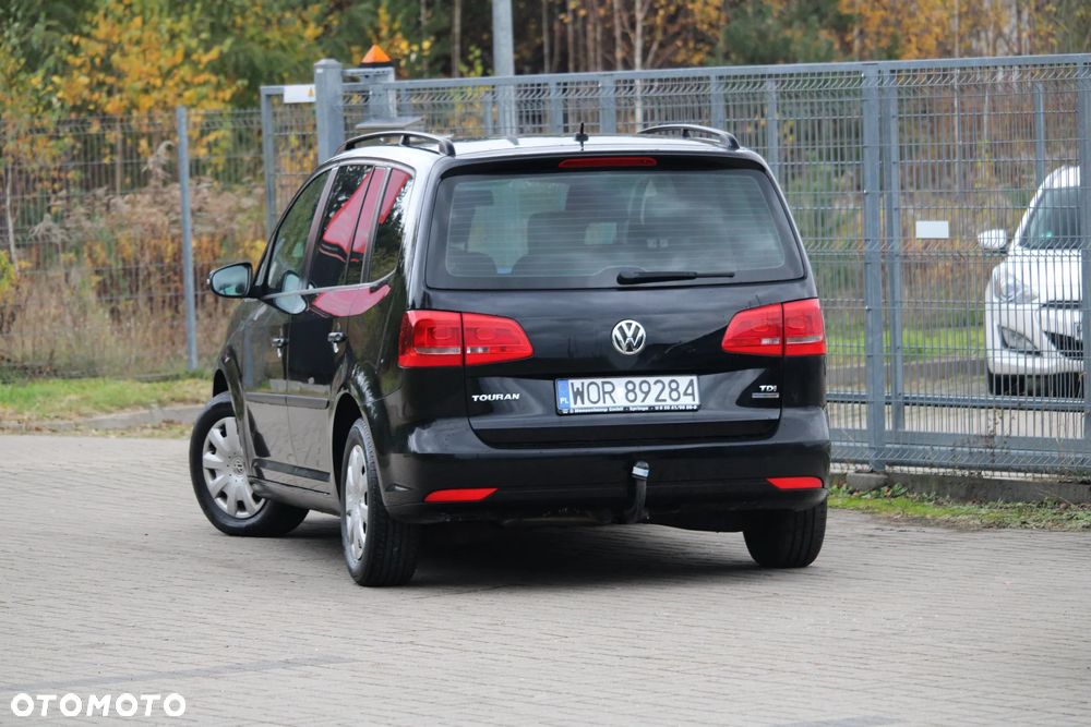 Volkswagen Touran - 13