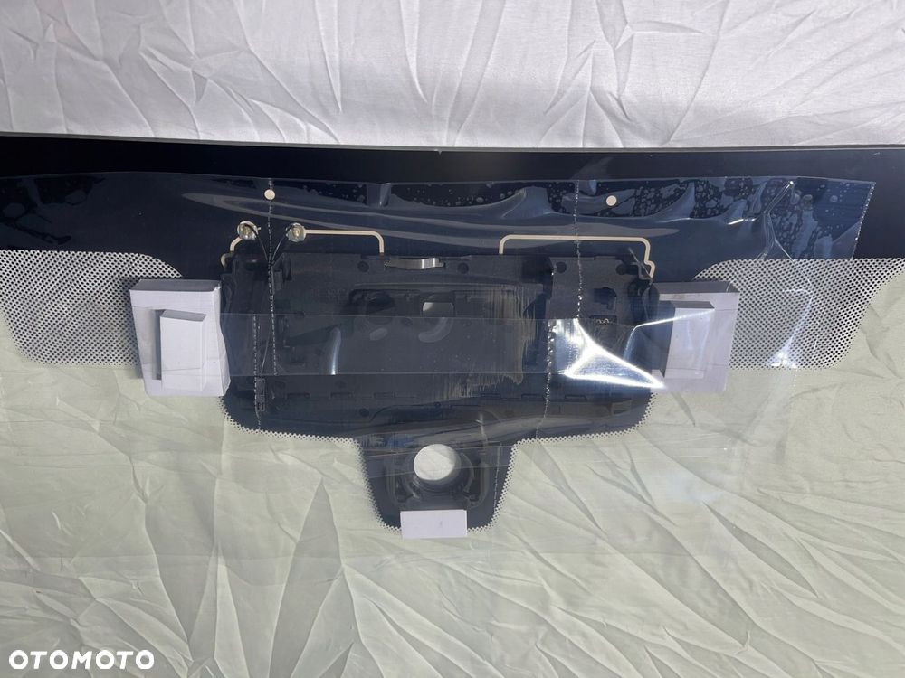 BMW 8 G16 4D GRAN COUPE SZYBA PRZEDNIA SOLAR SENS KAM HUD PO 2018- - 5