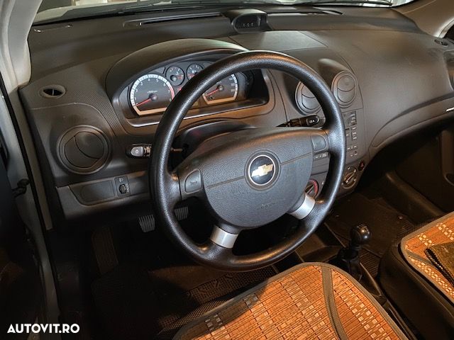 Chevrolet Aveo - 7