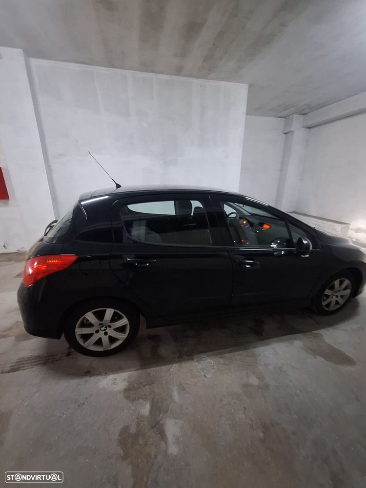 Peugeot 308 1.6 e-HDi Active - 4