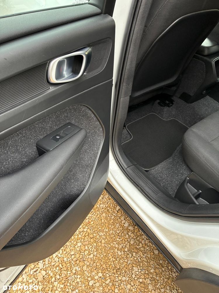 Volvo XC 40 - 24
