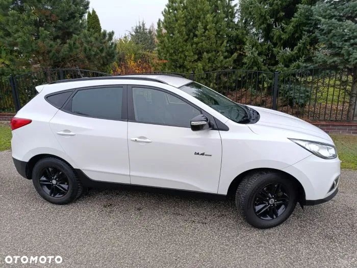 Hyundai ix35 1.7 CRDi 2WD blue Finale Gold - 2