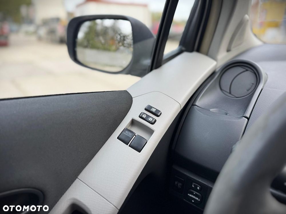 Toyota Yaris 1.33 Luna - 11